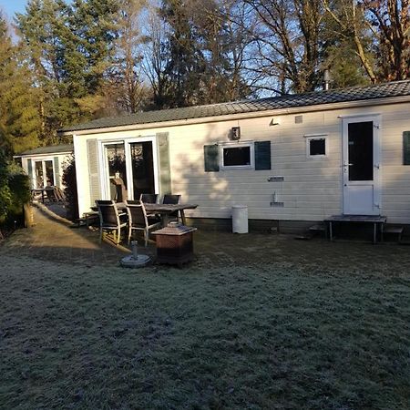 Chalet 4-5 Pers in Epe F16 Van alle gemakken voorzien Max aantal volwassenen is 4 Buitenkant foto